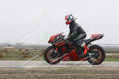 media/Nov-30-2025-TrackDaz (Sun) [[d8b22663df]]/B Group/Session 5 (Wheelie Bump)/